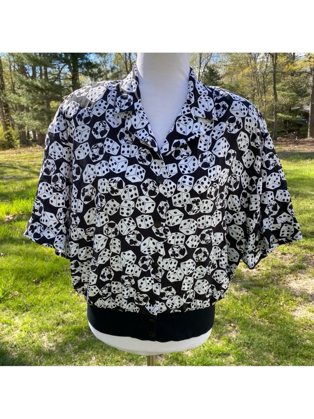 DONCASTER TOP BLOUSE SHORT SLEEVE CAMP STYLE BLACK WHITE DICE GAMBLING SIZE 10